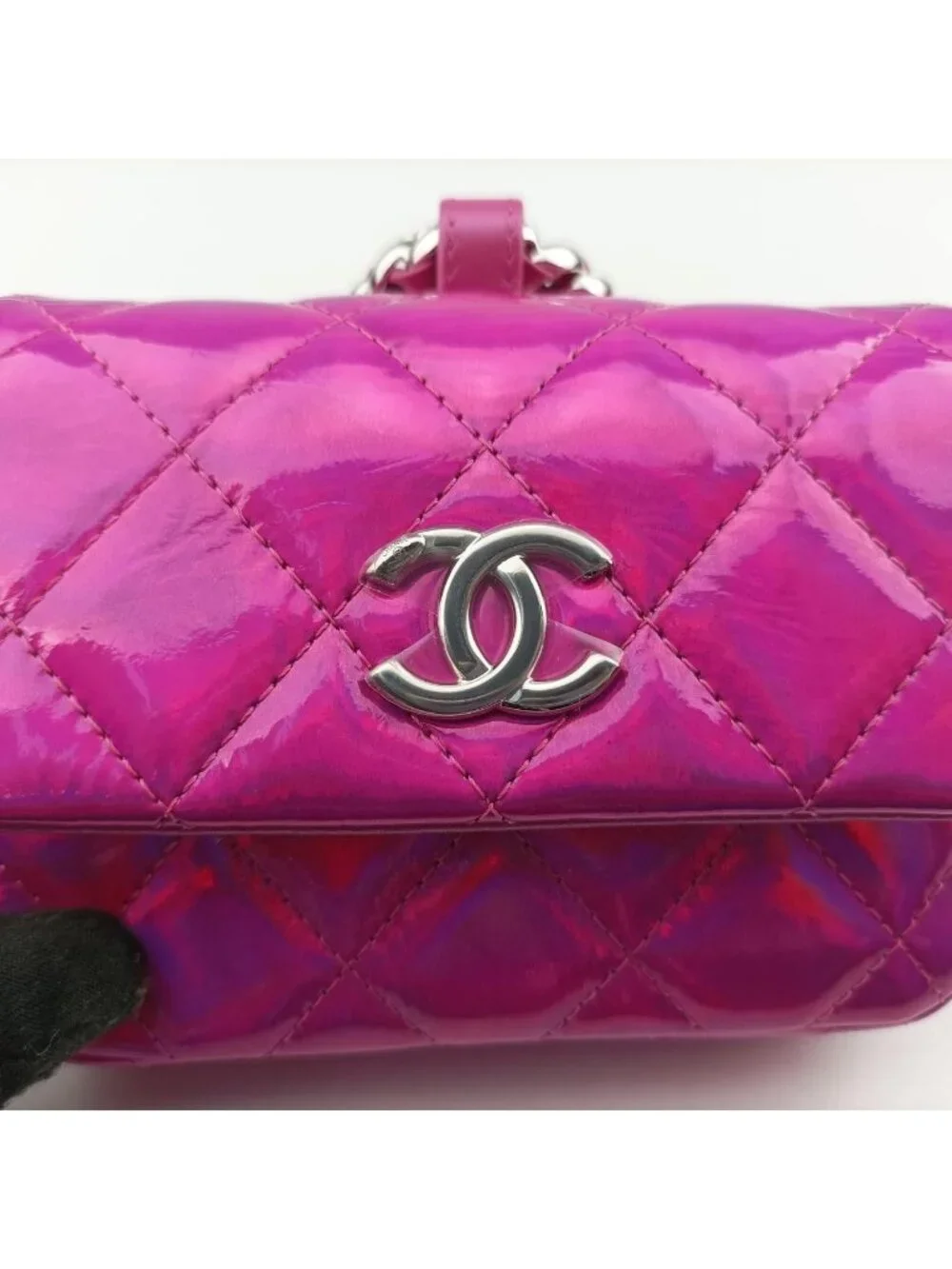 Chanel Quilted CC Logo Years Rose Red Patent